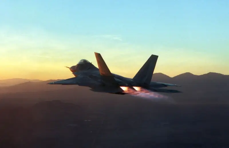 В Китае разработана технология, значительно увеличивающая возможность обнаружения американских самолётов-невидимок F-22