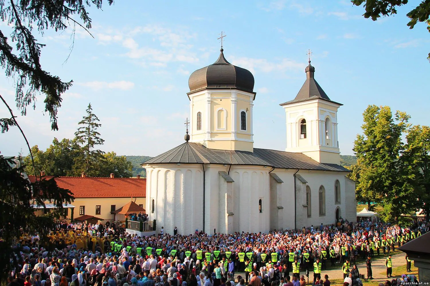 По украинскому сценарию: у канонической Молдавской митрополии отберут сотни церквей