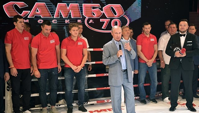 Путин приехал на международный турнир по боевому самбо в Сочи