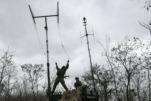 Интеллектуальную станцию РЭБ для борьбы с дронами создадут в России