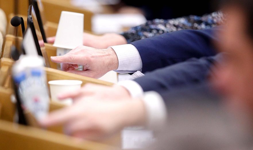 Госдума рассмотрит во втором чтении законопроект о запрете смены пола 13 июля