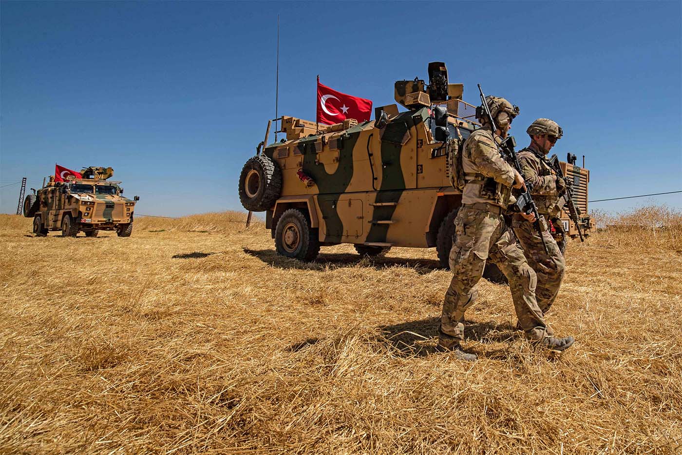 Ankara Claims Russia, US Share Responsibility for Kurdish Attacks in Turkish-Occupied Syria