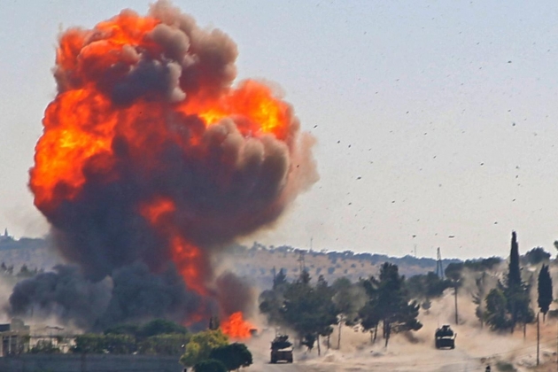 Сокрушительные удары российских истребителей остановили конвои турецких военных в Идлибе