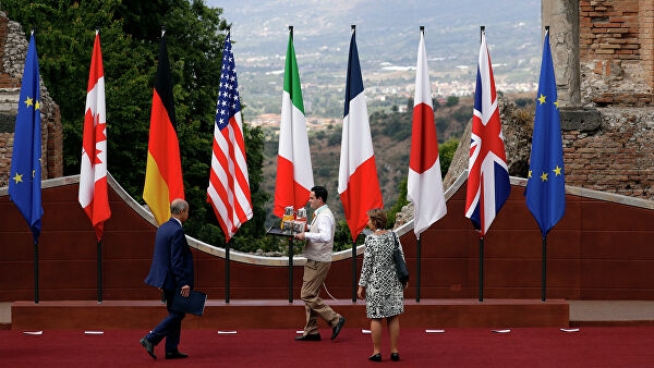 Меркель рассказала об отношении лидеров G7 к возвращению России