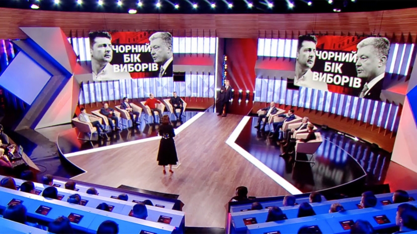 «Президент сильно паникует»: как Зеленский и Порошенко поспорили в прямом эфире