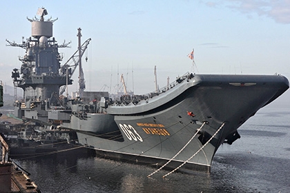 Авианосец «Адмирал Кузнецов» обстрелял морскую цель зенитными ракетами