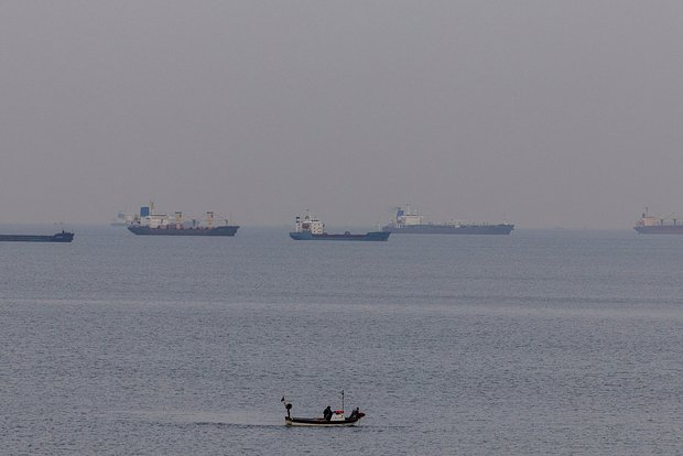 В России отреагировали на желание Британии продать нефть с захваченных танкеров