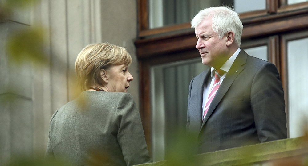 'Best Option': Merkel's Ally Supports Renewal of German CDU/SPD Grand Coalition