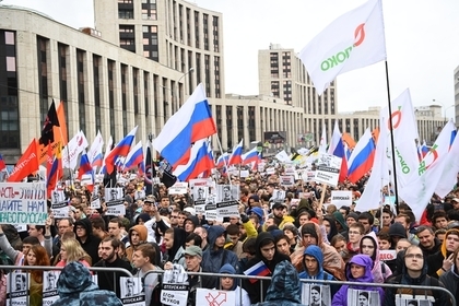 Число участников митинга на проспекте Сахарова возросло до 15 тысяч