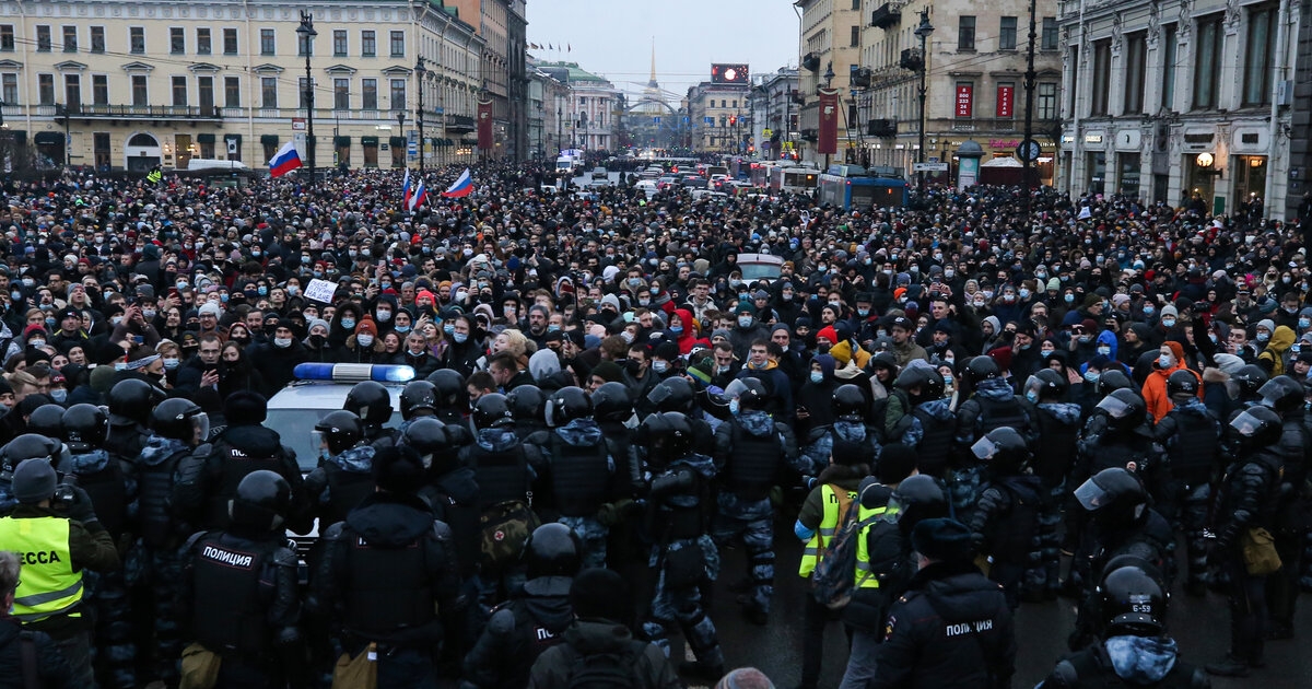 ‘Absolute meddling’: Kremlin condemns US embassy’s support for unauthorized rallies, Foreign Ministry demands explanation