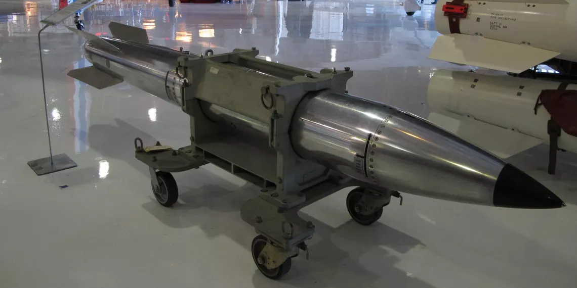 Пентагон решил разместить ядерное оружие в Британии из-за "российской угрозы"