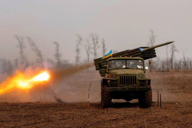 Украина начала наступление на Донбасс по всему фронту