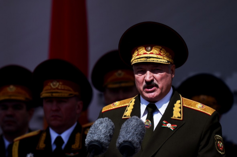 «Президент услышал мнение трудовых коллективов»: глава администрации Лукашенко сделала заявление от его имени 