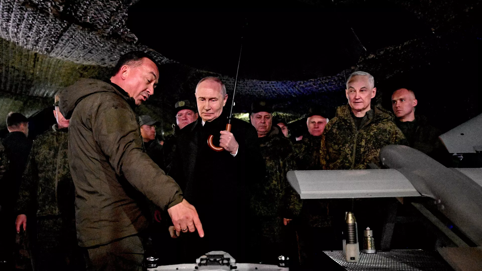 Delegates From 69 States View Russia's Newest Weapons at Center-2026 Drills