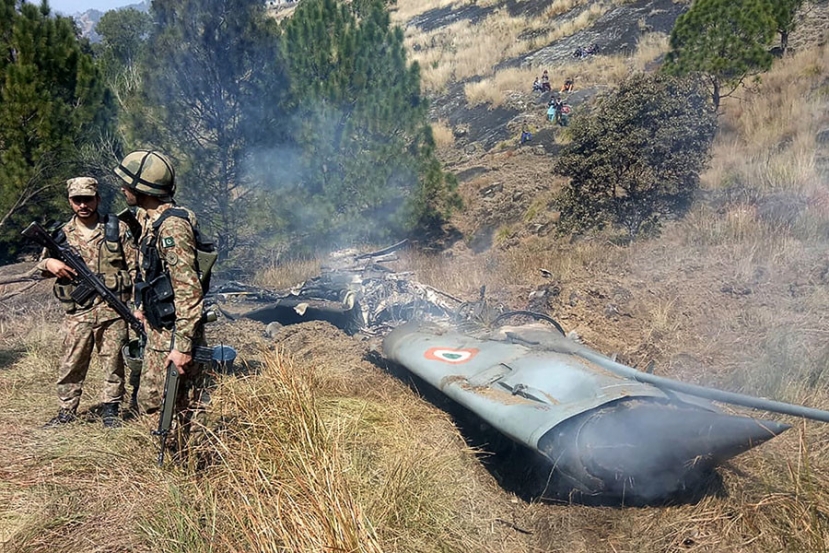 «С последствиями обострения будут разбираться дипломаты»: Пакистан передал Индии пилота сбитого истребителя МиГ-21