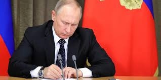 Путин уволил 9 высокопоставленных генералов
