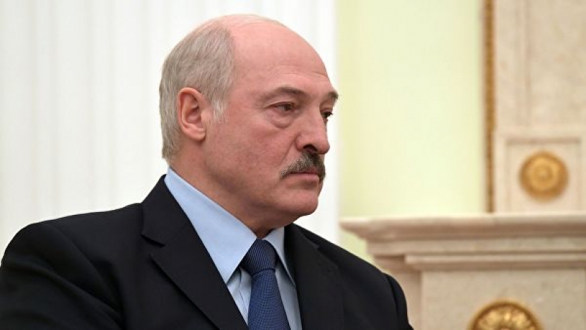 Лукашенко заявил, что Белоруссию в ближайшие годы будут "пробовать на зуб"