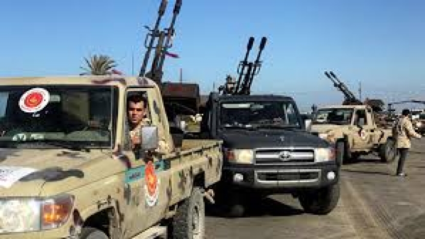 СМИ сообщили об ударе армии Хафтара по военной базе в Триполи