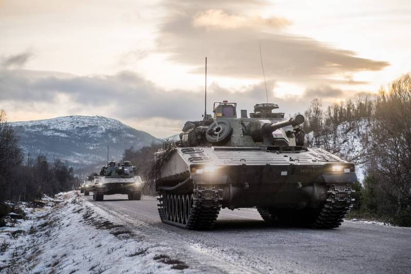 Минобороны Швеции впервые за несколько лет перебросило танки на остров Готланд