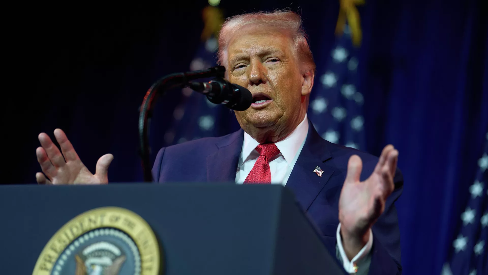 US May Lift Some Oil Sanctions to Stabilize Prices — Trump