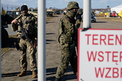 Стало известно о планах Польши разместить новые гарнизоны у границ с Белоруссией