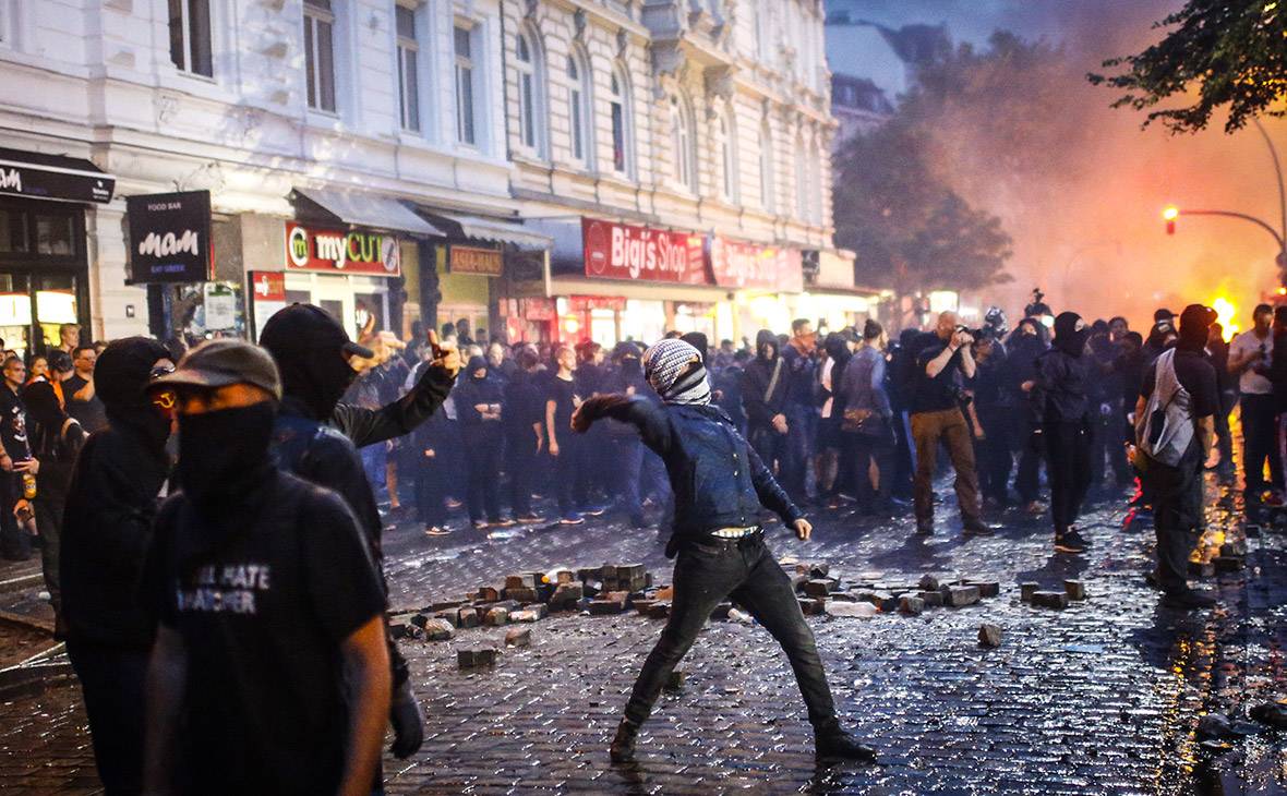 Дикий Запад: впереди демонстрации, протесты, баррикады и перевороты