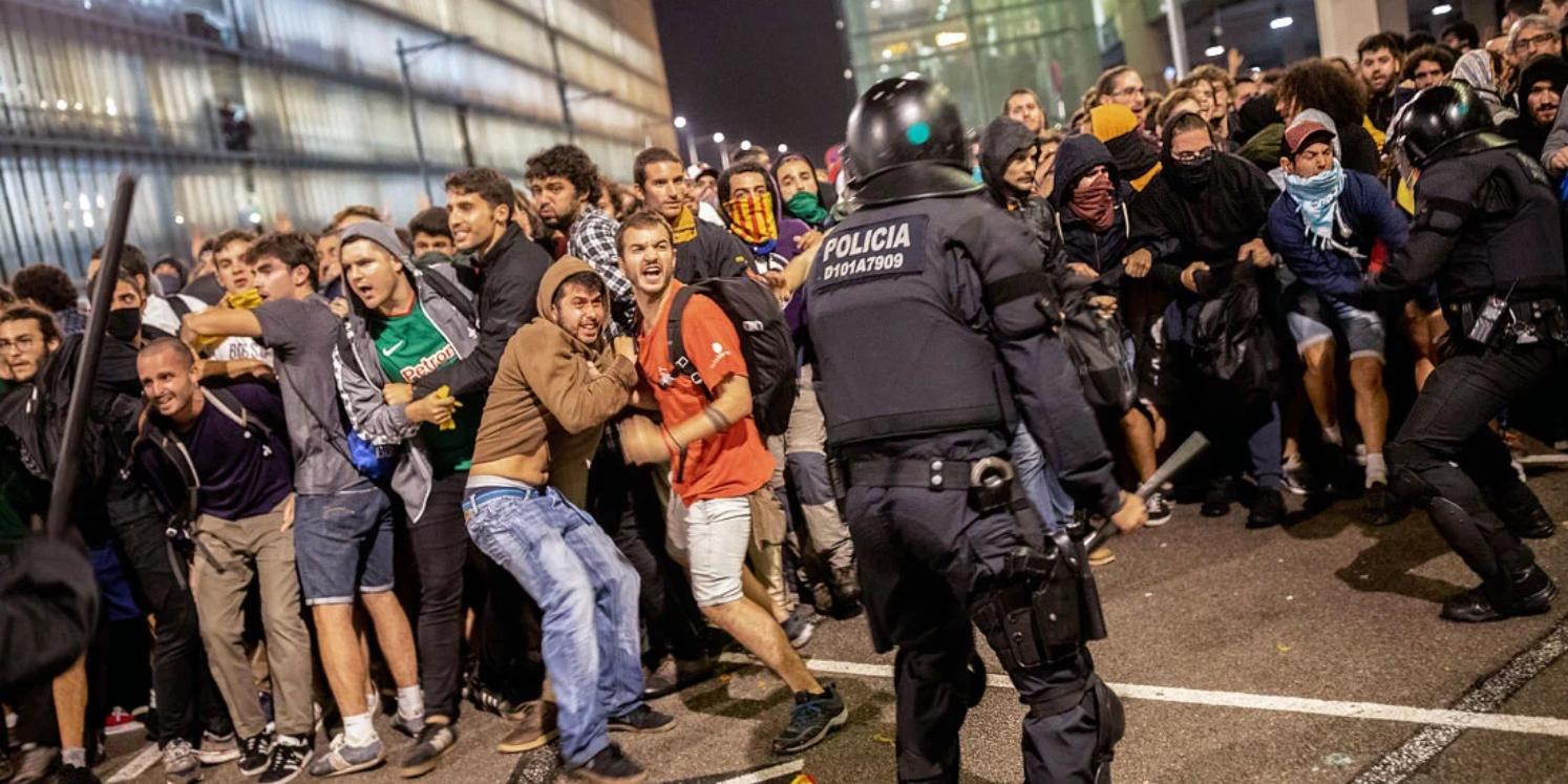 Еврокомиссия предупредила население Европы о грядущих массовых беспорядках