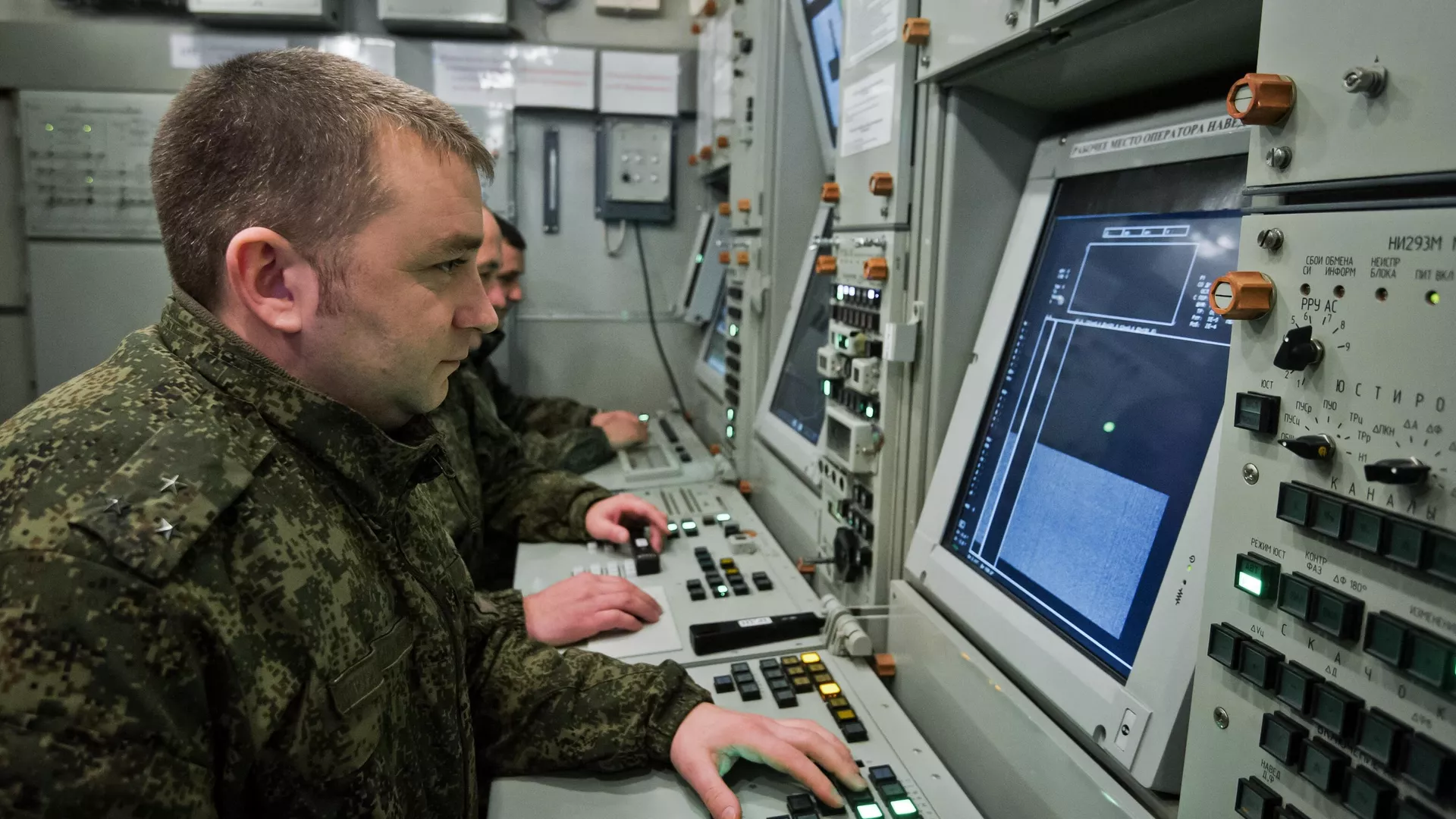 ПВО сбила восемь беспилотников на подлете к Крыму