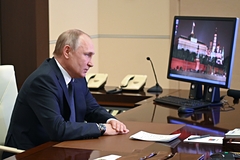 Путин заявил о нежелании России закрываться от мира