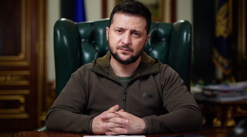 Мендель: увольнение правительства Зеленским связано с получением помощи ЕС