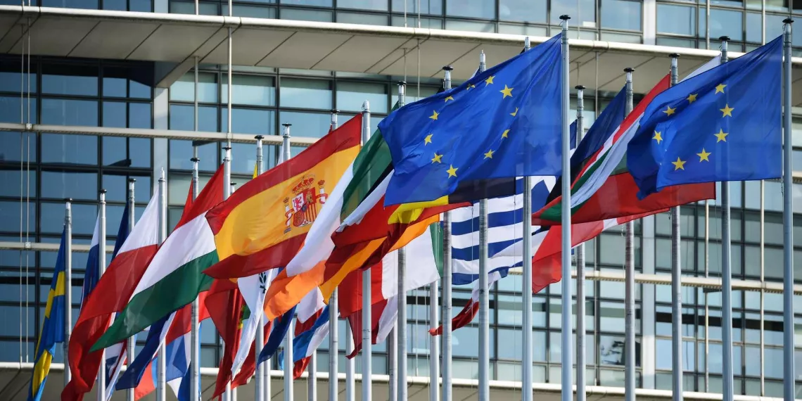 Страны Евросоюза согласовали первый в мире закон об ИИ