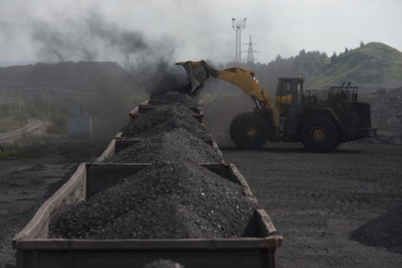 Уголь для Украины: как Трамп спасает несчастную страну