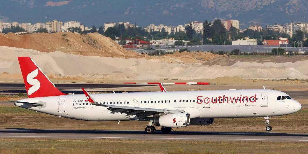 ЕС запретил полеты турецкой авиакомпании из-за "связей с Россией"