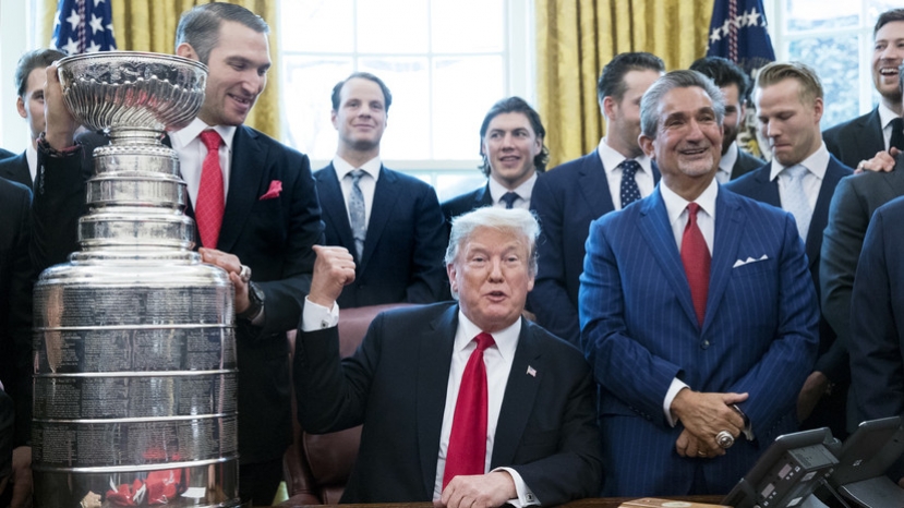 «Я его поклонник»: Трамп принял Овечкина и хоккеистов «Вашингтон Кэпиталз» в Белом доме