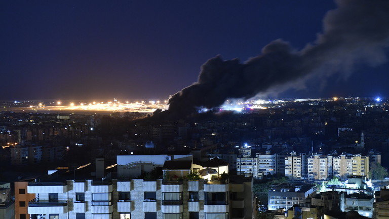 Smoke rises from the Laylaki neighborhood of Dahieh after Israeli airstrikes, Lebanon, October 1, 2024