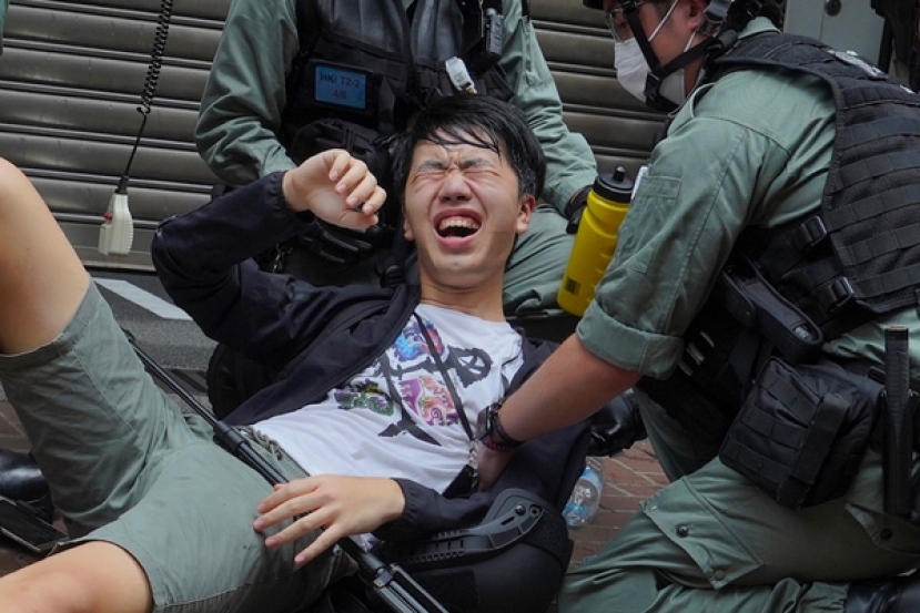 Поправить по вкусу. Китайские законы, бегство населения и упадок. Что ждет Гонконг после потери автономии?