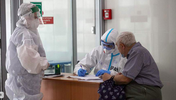 Ученые ожидают максимум больных COVID в Москве в сентябре