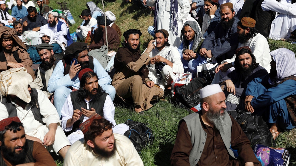 900 Taliban prisoners to be freed by Afghan govt under Eid truce in biggest ever single-step release