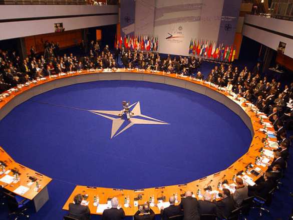 Зеленский выдвинул условие для присутствия на саммите НАТО