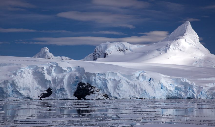ААНИИ: открытым в Антарктиде озерам дадут русские названия