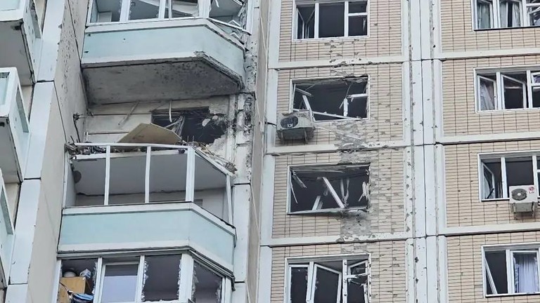 Russia strikes Ukraine in retaliation for Moscow drone raid – MOD