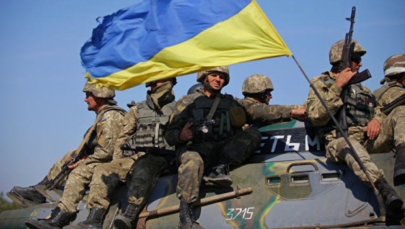 Политолог предположил, зачем Киеву смена формата операции в Донбассе