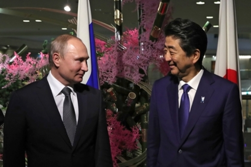 Абэ захотел вывести переговоры с Путиным на новый уровень