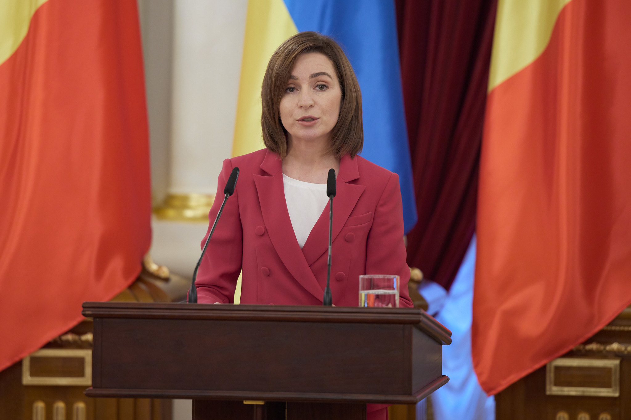 Депутат Аршинова: в погоне за евроинтеграцией Санду сбросила маски приличия