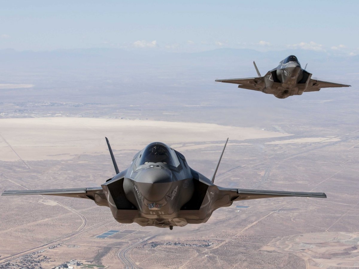 The F-35 can't outmaneuver a plane it is meant to replace