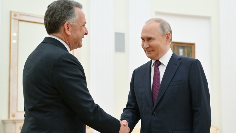 Путин подтвердил готовность к диалогу с Киевом без предварительных условий