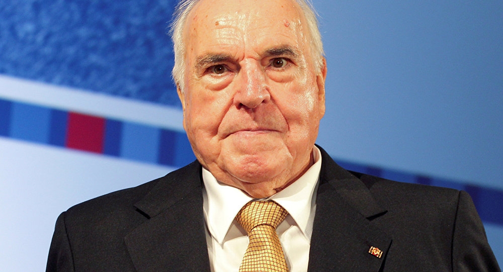Architect of Germany's Reunification Ex-Chancellor Helmut Kohl Dies - Reports