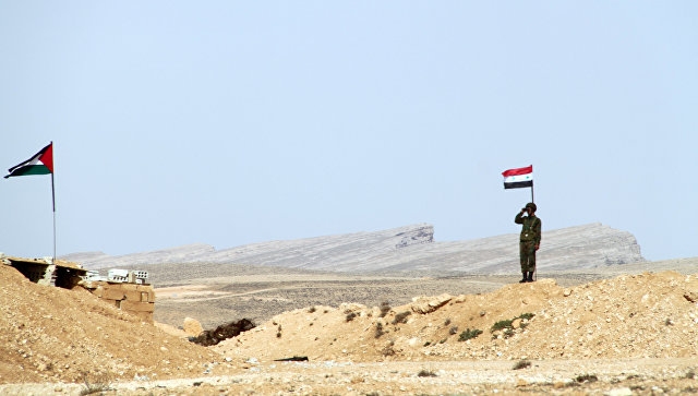 Террористы-смертники напали на ливанских военных на границе с Сирией
