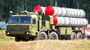 Russia signs $5-bln S-400 'Triumph' deal with India