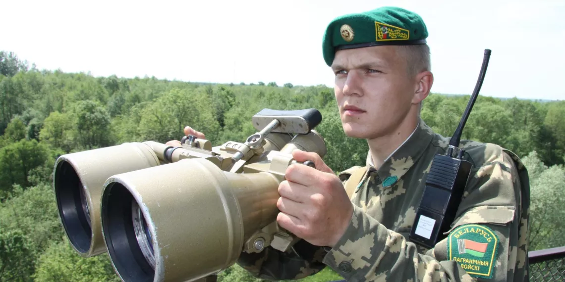 Украина скопила 120 тысяч солдат у границы с Белоруссией
